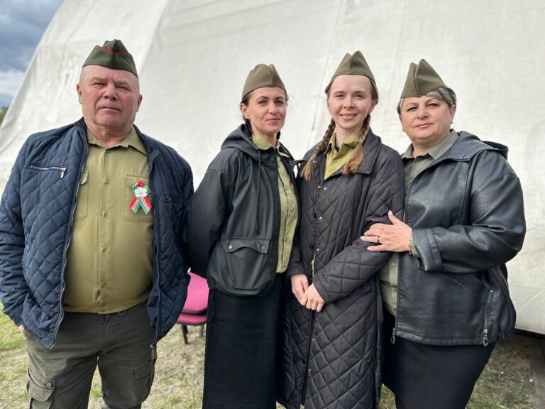 Коллектив КЖЭУП «ЕЛЬСКОЕ» в районном конкурсе, посвященном 80-й годовщине Победы награжден дипломом 3-й степени как лучший вокальный квартет!