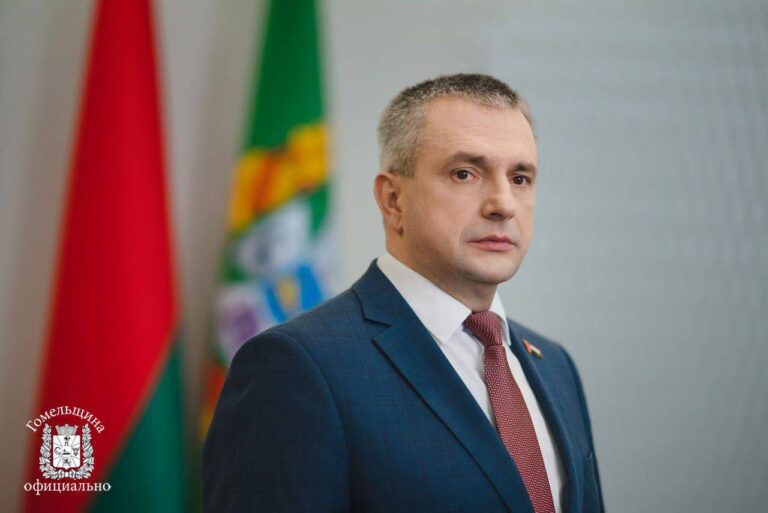Председатель облисполкома Иван Крупко поздравил жителей региона с Днем Государственного флага, Государственного герба и Государственного гимна Республики Беларусь: